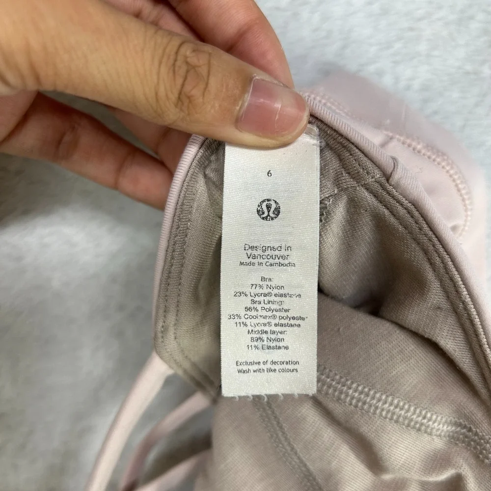 Lululemon Free to Be Sports Bra Women's Light Pink Sweat‎ Wicking Stretch - 6